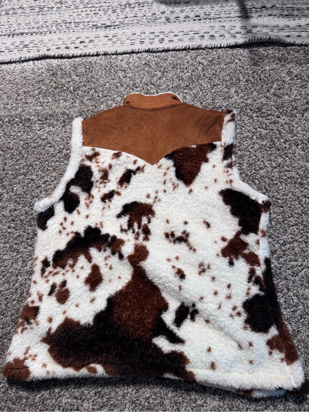 Faux Shearling Cowhide Print Vest - Brown & White - Picture 2 of 5